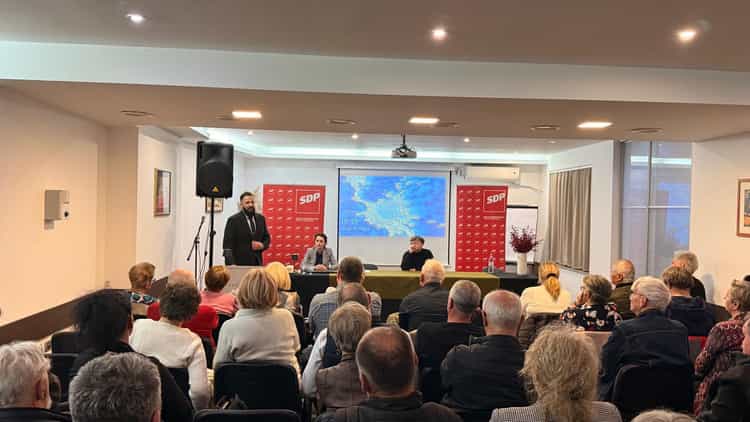 Održan panel "Posao bez straha" u Slavonskom Brodu