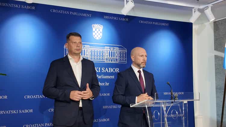 Vlada nema program sanacije - jedino rješenje je da ode!