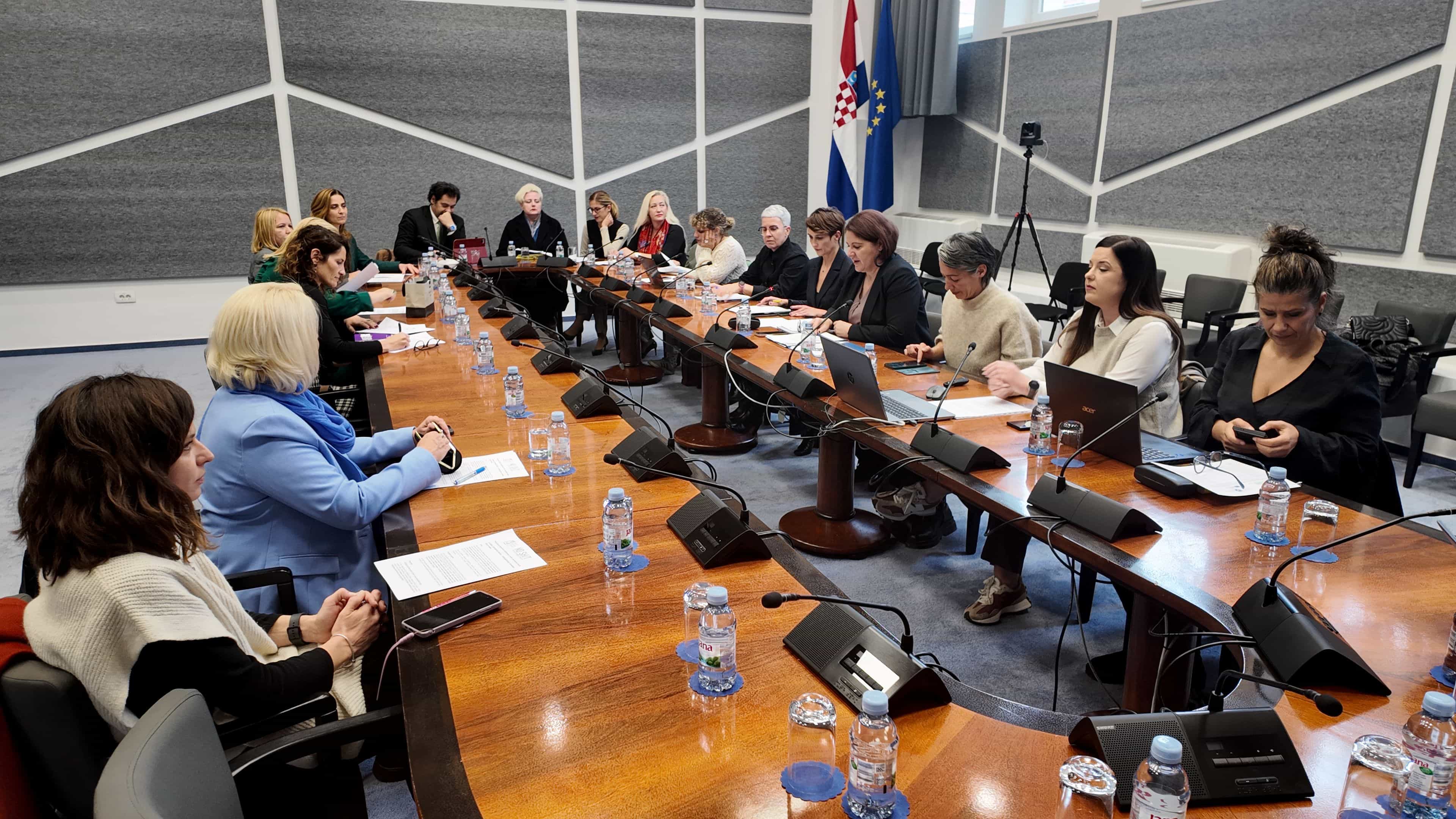 Okrugli stol o medijskom izvještavanju o rodno utemeljenom nasilju