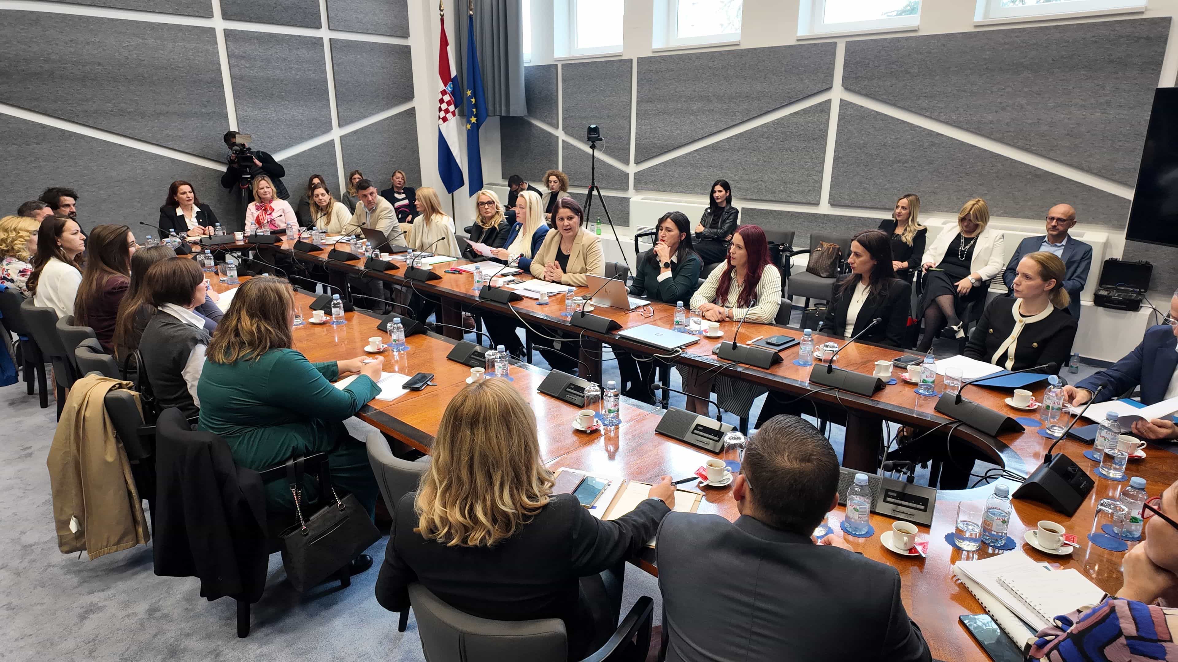 Održan okrugli stol SDP-a o maloljetničkom nasilju